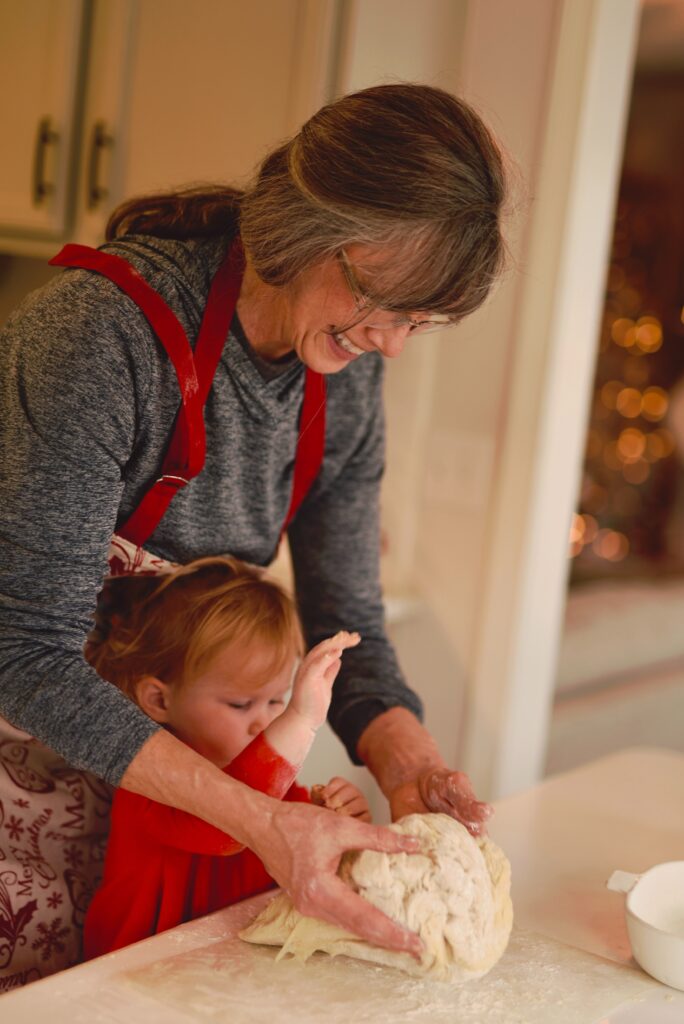 Activities to Enjoy with the Grandkids Around the Holidays